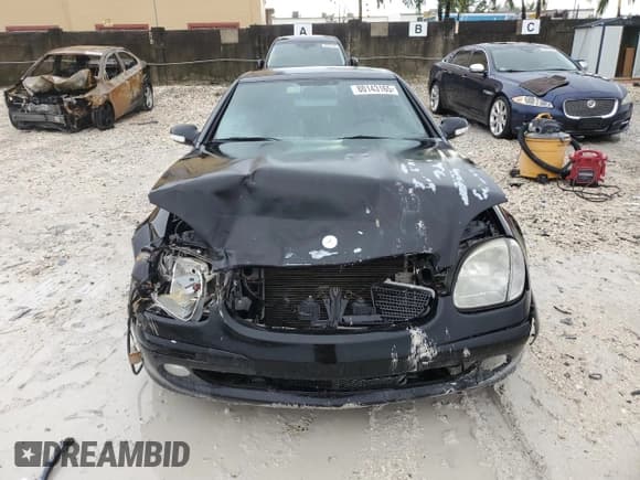 ✅ 2002 Mercedes-Benz SLK 320 • VIN: WDBKK65F22F259493 • Lot: 80143165. Wystawiony na Copart z przebiegiem Nie podano. Bezpłatny archiwum sprzedaży aukcyjnych z USA i szczegółowy raport historii pojazdu na DreamBid. Zdjęcie 5.