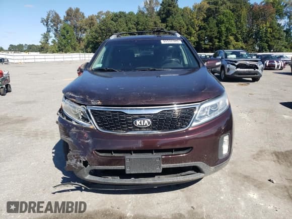 ✅ 2014 Kia Sorento LX • VIN: 5XYKT4A69EG502064 • Lot: 82532385. Listed on Copart with Not provided. Free auction sales archive from the USA and detailed vehicle history report at DreamBid. Image 5.