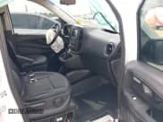 ✅ 2023 Mercedes-Benz Metris • VIN: W1WV0FEY8P4234904 • Lot: 41459733. Wystawiony na IAAI z przebiegiem 51 432 mil. Bezpłatny archiwum sprzedaży aukcyjnych z USA i szczegółowy raport historii pojazdu na DreamBid. Zdjęcie 5.