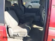 ✅ 2008 Dodge Grand Caravan SE • VIN: 2D8HN44H98R127277 • Lot: 43477133. Wystawiony na IAAI z przebiegiem 270 887 mil. Bezpłatny archiwum sprzedaży aukcyjnych z USA i szczegółowy raport historii pojazdu na DreamBid. Zdjęcie 8.