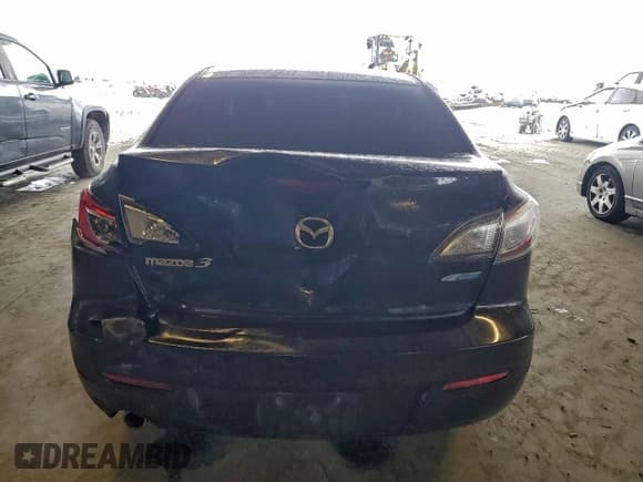 ✅ 2012 Mazda 3 i Touring • VIN: JM1BL1V76C1557988 • Лот: 93959545. Опубликован ранее на Copart с пробегом 225 197 миль. Бесплатный доступ к архиву аукционных продаж из США и подробный отчёт об истории автомобиля на DreamBid. Изображение 6.