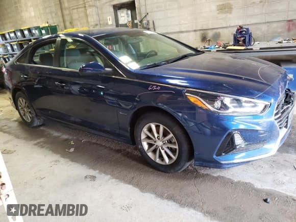 ✅ 2019 Hyundai Sonata SE • VIN: 5NPE24AF5KH820512 • Lot: 48990743. Listed on Copart with 43,780 mi. Free auction sales archive from the USA and detailed vehicle history report at DreamBid. Image 4.