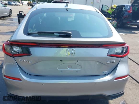 ✅ 2025 Honda Civic Sport Touring • VIN: 19XFL4H98SE004299 • Lot: 42869213. Listed on IAAI with 9,571 mi. Free auction sales archive from the USA and detailed vehicle history report at DreamBid. Image 16.