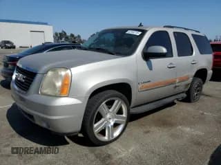 ✅ 2007 GMC Yukon SLE • VIN: 1GKFC13C37R356725 • Lot: 62192715. Listed on Copart with 210,002 mi. Free auction sales archive from the USA and detailed vehicle history report at DreamBid. Image 1.