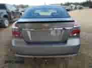 2010 Chevrolet Aveo 1LT z VIN KL1TD5DE7AB133453, wystawiony jako Copart lot #83404924 z przebiegiem 121 847 mil mil oraz Czysty tytuł • Clean title. Historia ofert i sprzedaży dostępna na DreamBid. Obrazek 6.