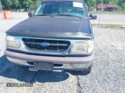 ✅ 1997 Ford Explorer XL • VIN: 1FMDU34E9VUC91672 • Lot: 42273914. Wystawiony na IAAI z przebiegiem 153 944 mil. Bezpłatny archiwum sprzedaży aukcyjnych z USA i szczegółowy raport historii pojazdu na DreamBid. Zdjęcie 6.