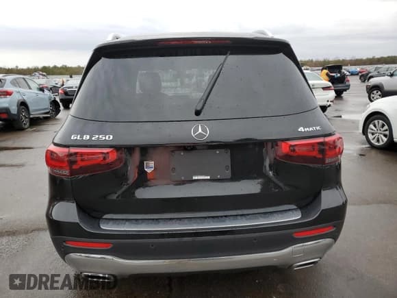 ✅ 2022 Mercedes-Benz GLB 250 • VIN: W1N4M4HB8NW245953 • Lot: 36341273. Wystawiony na Copart z przebiegiem Nie podano. Bezpłatny archiwum sprzedaży aukcyjnych z USA i szczegółowy raport historii pojazdu na DreamBid. Zdjęcie 6.