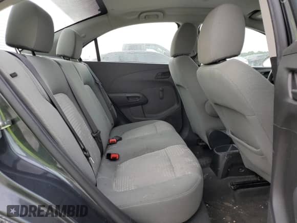 2017 Chevrolet Sonic LS с VIN 1G1JB5SH5H4137673, выставлен на аукционе Copart как лот 69697674 с пробегом 106 229 миль миль и Списание • Salvage title. История ставок и продаж доступна на DreamBid. Изображение 10.