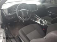 ✅ 2018 Dodge Challenger T/A • VIN: 2C3CDZBT4JH270783 • Lot: 53512134. Wystawiony na Copart z przebiegiem 60 130 mil. Bezpłatny archiwum sprzedaży aukcyjnych z USA i szczegółowy raport historii pojazdu na DreamBid. Zdjęcie 8.