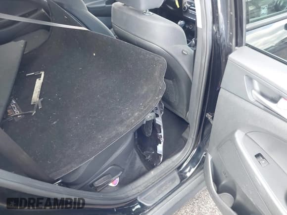 ✅ 2019 Hyundai Tucson SE • VIN: KM8J2CA48KU895729 • Лот: 43502823. Опубликован ранее на IAAI с пробегом 83 608 миль. Бесплатный доступ к архиву аукционных продаж из США и подробный отчёт об истории автомобиля на DreamBid. Изображение 8.