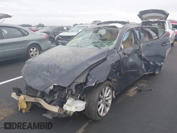 ✅ 2010 Lexus IS 250 • VIN: JTHCF5C20A2033414 • Lot: 42897972. Wystawiony na IAAI z przebiegiem Nie podano. Bezpłatny archiwum sprzedaży aukcyjnych z USA i szczegółowy raport historii pojazdu na DreamBid. Zdjęcie 2.