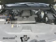 ✅ 2018 Chevrolet Suburban LT • VIN: 1GNSKHKC7JR266175 • Lot: 56294245. Wystawiony na Copart z przebiegiem 214 778 mil. Bezpłatny archiwum sprzedaży aukcyjnych z USA i szczegółowy raport historii pojazdu na DreamBid. Zdjęcie 12.