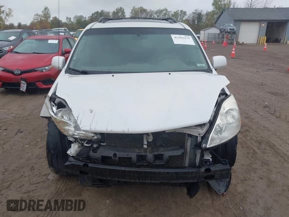 ✅ 2008 Toyota Sienna XLE • VIN: 5TDZK22C78S193194 • Lot: 43391275. Wystawiony na IAAI z przebiegiem 163 050 mil. Bezpłatny archiwum sprzedaży aukcyjnych z USA i szczegółowy raport historii pojazdu na DreamBid. Zdjęcie 13.