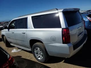 ✅ 2015 Chevrolet Suburban LT • VIN: 1GNSKJKC8FR120477 • Lot: 71245614. Wystawiony na Copart z przebiegiem 126 911 mil. Bezpłatny archiwum sprzedaży aukcyjnych z USA i szczegółowy raport historii pojazdu na DreamBid. Zdjęcie 2.