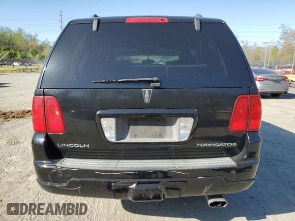 ✅ 2005 Lincoln Navigator Luxury • VIN: 5LMFU28585LJ01750 • Lot: 53298165. Listed on Copart with 162,227 mi. Free auction sales archive from the USA and detailed vehicle history report at DreamBid. Image 6.
