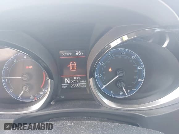 ✅ 2016 Toyota Corolla S Plus • VIN: 5YFBURHE3GP392411 • Lot: 43301091. Listed on IAAI with 25,654 mi. Free auction sales archive from the USA and detailed vehicle history report at DreamBid. Image 7.