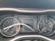 ✅ 2015 Jeep Cherokee Latitude • VIN: 1C4PJMCS9FW751992 • Lot: 93010215. Wystawiony na Copart z przebiegiem Nie podano. Bezpłatny archiwum sprzedaży aukcyjnych z USA i szczegółowy raport historii pojazdu na DreamBid. Zdjęcie 9.