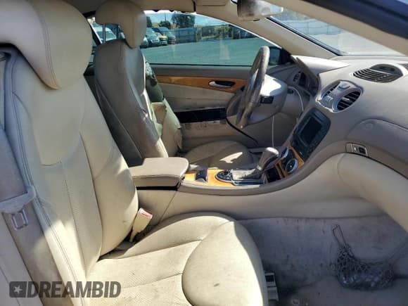 ✅ 2005 Mercedes-Benz SL 500 • VIN: WDBSK75F75F094230 • Lot: 80403445. Wystawiony na Copart z przebiegiem 191 895 mil. Bezpłatny archiwum sprzedaży aukcyjnych z USA i szczegółowy raport historii pojazdu na DreamBid. Zdjęcie 10.