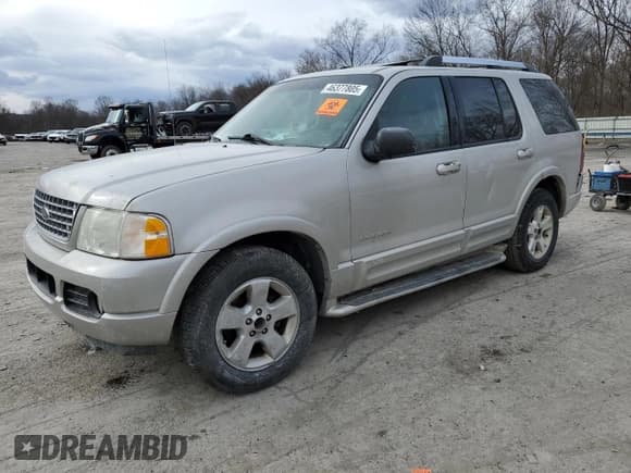 ✅ 2005 Ford Explorer Limited • VIN: 1FMZU75W55UB91766 • Lot: 46377805. Wystawiony na Copart z przebiegiem Nie podano. Bezpłatny archiwum sprzedaży aukcyjnych z USA i szczegółowy raport historii pojazdu na DreamBid. Zdjęcie 1.