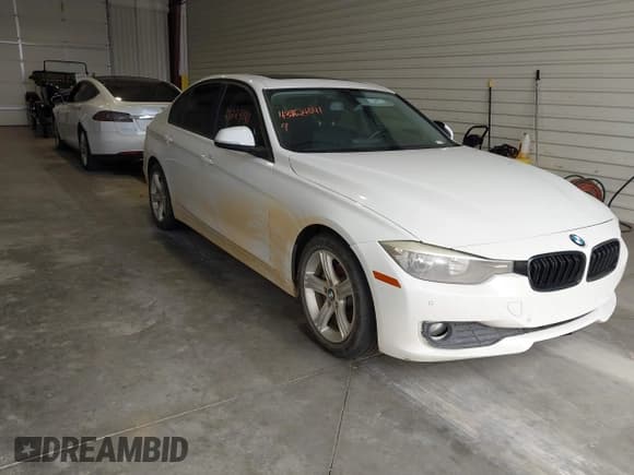✅ 2014 BMW 3 Series 328d • VIN: WBA3D3C55EF099345 • Лот: 43224041. Опубликован ранее на IAAI с пробегом 175 094 миль. Бесплатный доступ к архиву аукционных продаж из США и подробный отчёт об истории автомобиля на DreamBid. Изображение 1.