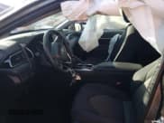 ✅ 2023 Toyota Camry LE • VIN: 4T1C11BKXPU094062 • Lot: 80136045. Wystawiony na Copart z przebiegiem 82 220 mil. Bezpłatny archiwum sprzedaży aukcyjnych z USA i szczegółowy raport historii pojazdu na DreamBid. Zdjęcie 7.