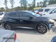 ✅ 2016 Nissan Murano SL • VIN: 5N1AZ2MG7GN108833 • Lot: 43499065. Wystawiony na IAAI z przebiegiem 168 464 mil. Bezpłatny archiwum sprzedaży aukcyjnych z USA i szczegółowy raport historii pojazdu na DreamBid. Zdjęcie 13.