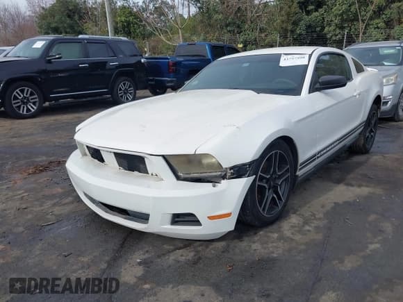 ✅ 2011 Ford Mustang Premium • VIN: 1ZVBP8AM8B5130213 • Lot: 43757998. Listed on IAAI with 146,934 mi. Free auction sales archive from the USA and detailed vehicle history report at DreamBid. Image 2.