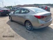 ✅ 2015 Mazda 3 i Sport • VIN: 3MZBM1U77FM159210 • Лот: 42822774. Опубликован ранее на IAAI с пробегом Не указан. Бесплатный доступ к архиву аукционных продаж из США и подробный отчёт об истории автомобиля на DreamBid. Изображение 3.