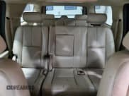 ✅ 2009 Chevrolet Suburban 1LT • VIN: 1GNFK26389R244805 • Lot: 75774414. Wystawiony na Copart z przebiegiem 197 238 mil. Bezpłatny archiwum sprzedaży aukcyjnych z USA i szczegółowy raport historii pojazdu na DreamBid. Zdjęcie 10.