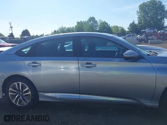 ✅ 2019 Honda Accord Touring • VIN: 1HGCV3F91KA021167 • Лот: 42254463. Опубликован ранее на IAAI с пробегом 82 410 миль. Бесплатный доступ к архиву аукционных продаж из США и подробный отчёт об истории автомобиля на DreamBid. Изображение 14.