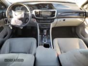 ✅ 2017 Honda Accord EX-L • VIN: 1HGCR3F86HA009679 • Лот: 84718195. Опубликован ранее на Copart с пробегом 111 108 миль. Бесплатный доступ к архиву аукционных продаж из США и подробный отчёт об истории автомобиля на DreamBid. Изображение 8.