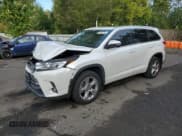 ✅ 2019 Toyota Highlander Limited Platinum • VIN: 5TDDZRFHXKS942047 • Lot: 84582795. Listed on Copart with 64,766 mi. Free auction sales archive from the USA and detailed vehicle history report at DreamBid. Image 1.