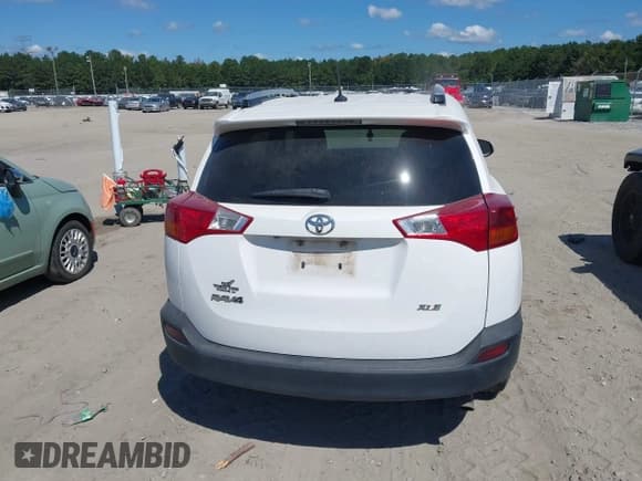 ✅ 2013 Toyota RAV4 XLE • VIN: 2T3WFREV3DW015918 • Лот: 43203848. Опубликован ранее на IAAI с пробегом 170 555 миль. Бесплатный доступ к архиву аукционных продаж из США и подробный отчёт об истории автомобиля на DreamBid. Изображение 16.