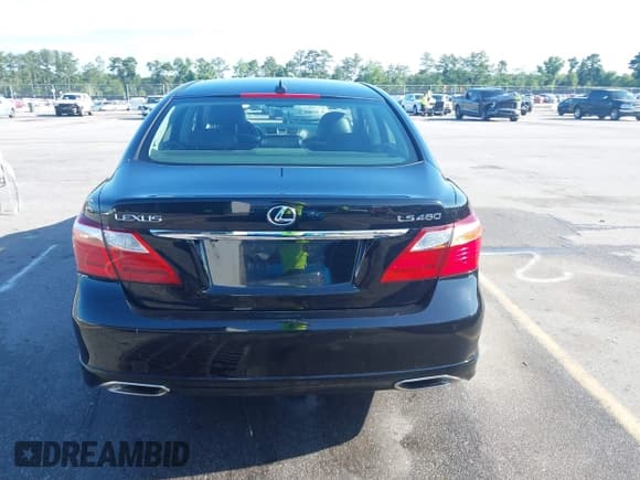 ✅ 2010 Lexus LS 460 • VIN: JTHBL5EFXA5098144 • Лот: 42523796. Опубликован ранее на IAAI с пробегом 328 029 миль. Бесплатный доступ к архиву аукционных продаж из США и подробный отчёт об истории автомобиля на DreamBid. Изображение 16.