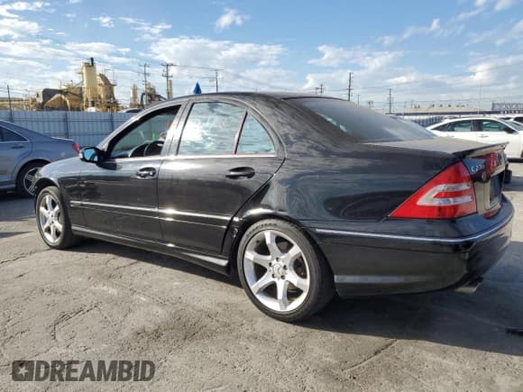 ✅ 2007 Mercedes-Benz C 230 Sport • VIN: WDBRF52H97F904344 • Lot: 82096055. Wystawiony na Copart z przebiegiem 213 728 mil. Bezpłatny archiwum sprzedaży aukcyjnych z USA i szczegółowy raport historii pojazdu na DreamBid. Zdjęcie 2.
