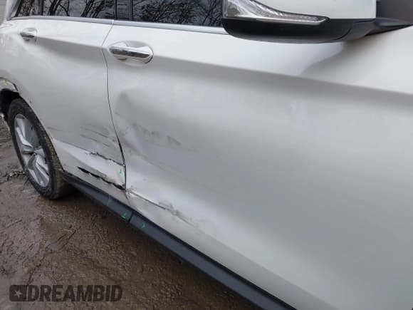 ✅ 2019 Infiniti QX50 Luxe • VIN: 3PCAJ5M3XKF122632 • Lot: 41649378. Listed on IAAI with 80,156 mi. Free auction sales archive from the USA and detailed vehicle history report at DreamBid. Image 6.