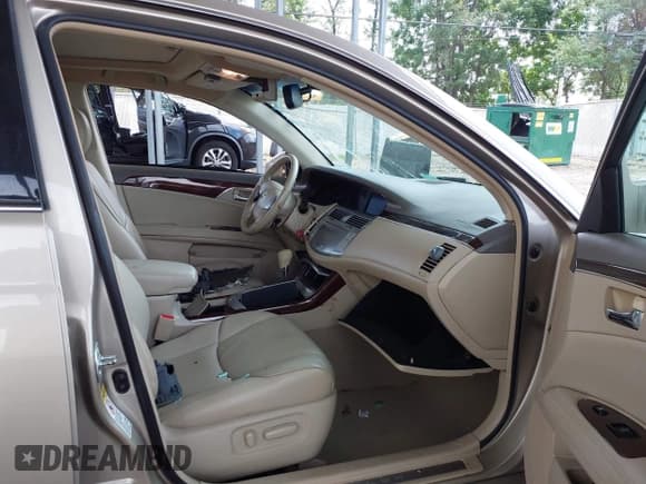 ✅ 2008 Toyota Avalon XL • VIN: 4T1BK36B68U289575 • Lot: 42992383. Wystawiony na IAAI z przebiegiem 110 821 mil. Bezpłatny archiwum sprzedaży aukcyjnych z USA i szczegółowy raport historii pojazdu na DreamBid. Zdjęcie 5.