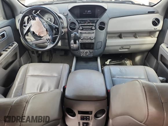 ✅ 2013 Honda Pilot EX-L • VIN: 5FNYF3H72DB041029 • Lot: 70650305. Listed on Copart with 182,389 mi. Free auction sales archive from the USA and detailed vehicle history report at DreamBid. Image 8.