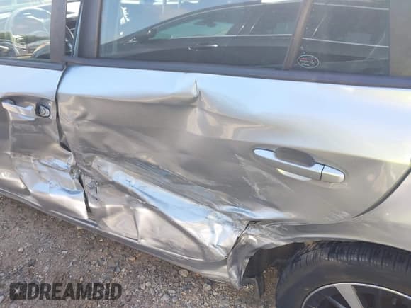 ✅ 2019 Subaru Impreza Premium • VIN: 4S3GTAC6XK3758439 • Лот: 42170536. Опубликован ранее на IAAI с пробегом 74 798 миль. Бесплатный доступ к архиву аукционных продаж из США и подробный отчёт об истории автомобиля на DreamBid. Изображение 20.