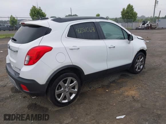 ✅ 2016 Buick Encore Leather • VIN: KL4CJGSB2GB747173 • Lot: 42591069. Wystawiony na IAAI z przebiegiem 82 624 mil. Bezpłatny archiwum sprzedaży aukcyjnych z USA i szczegółowy raport historii pojazdu na DreamBid. Zdjęcie 4.