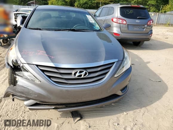 ✅ 2011 Hyundai Sonata GLS • VIN: 5NPEB4AC8BH281812 • Lot: 68816014. Listed on Copart with 180,936 mi. Free auction sales archive from the USA and detailed vehicle history report at DreamBid. Image 5.