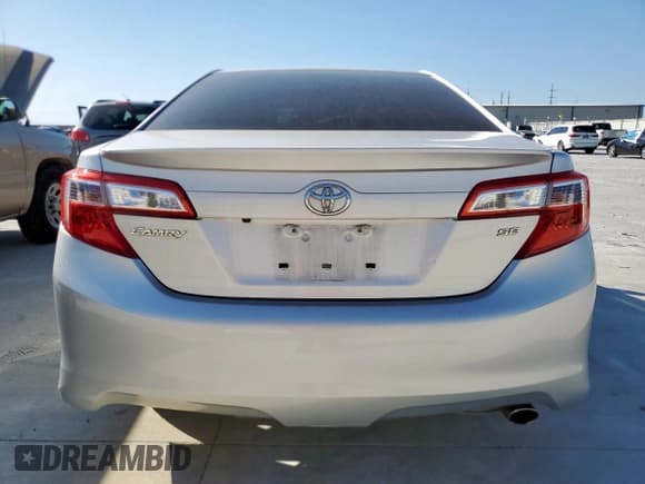 ✅ 2014 Toyota Camry SE • VIN: 4T1BF1FK2EU422742 • Лот: 91895485. Опубликован ранее на Copart с пробегом 101 806 миль. Бесплатный доступ к архиву аукционных продаж из США и подробный отчёт об истории автомобиля на DreamBid. Изображение 6.