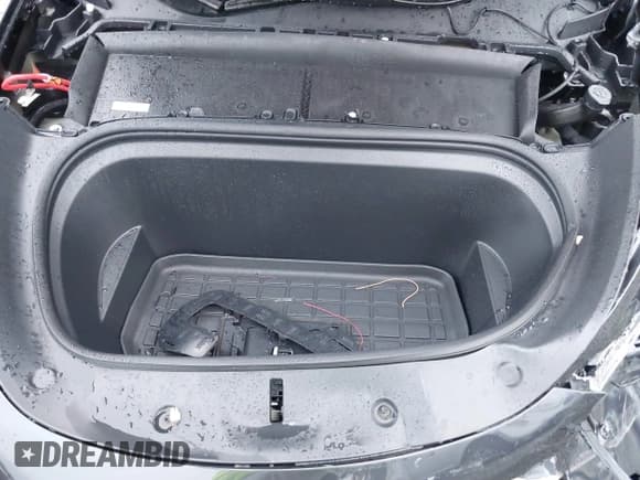 ✅ 2025 Tesla Model Y Long Range • VIN: 7SAYGDED5SF258801 • Лот: 43623000. Опубликован ранее на IAAI с пробегом 7 124 миль. Бесплатный доступ к архиву аукционных продаж из США и подробный отчёт об истории автомобиля на DreamBid. Изображение 10.