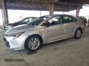 ✅ 2024 Toyota Corolla Hybrid LE • VIN: JTDBCMFE1RJ020565 • Lot: 93064365. Wystawiony na Copart z przebiegiem 8 790 mil. Bezpłatny archiwum sprzedaży aukcyjnych z USA i szczegółowy raport historii pojazdu na DreamBid. Zdjęcie 1.