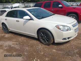 2010 Chevrolet Malibu LTZ z VIN 1G1ZE5EB0AF208175, wystawiony jako IAAI lot #43101681 z przebiegiem 196 652 mil mil oraz . Historia ofert i sprzedaży dostępna na DreamBid. Obrazek 1.