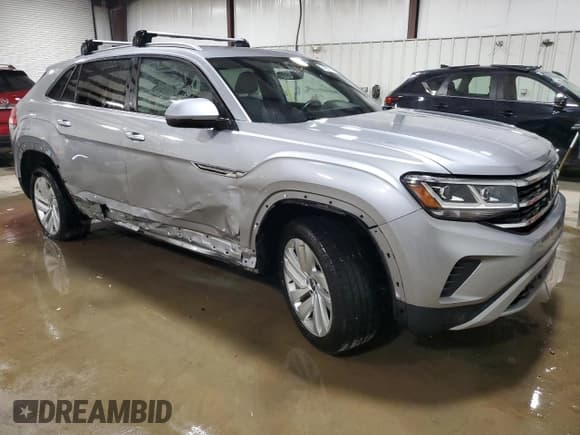 ✅ 2020 Volkswagen Atlas SE • VIN: 1V26C2CA6LC204465 • Lot: 54689115. Listed on Copart with 80,380 mi. Free auction sales archive from the USA and detailed vehicle history report at DreamBid. Image 4.