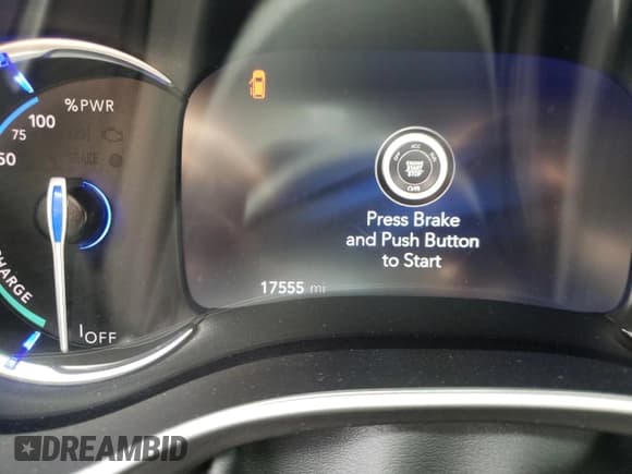 ✅ 2024 Chrysler Pacifica Hybrid Select • VIN: 2C4RC1S71RR166741 • Lot: 70136935. Listed on Copart with 17,555 mi. Free auction sales archive from the USA and detailed vehicle history report at DreamBid. Image 9.