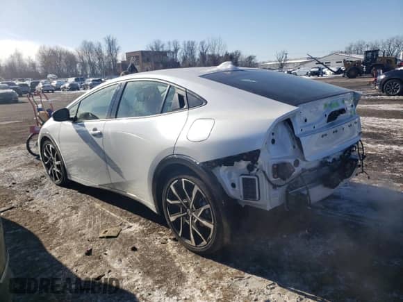 2024 Toyota Prius SE с VIN JTDACACU0R3027324, выставлен на аукционе Copart как лот 41729955 с пробегом 695 миль миль и Списание • Salvage title. История ставок и продаж доступна на DreamBid. Изображение 2.