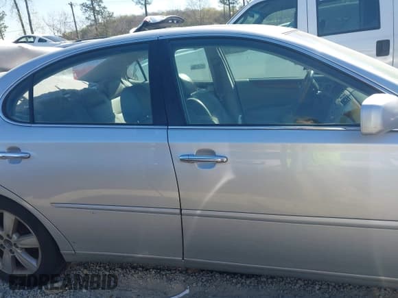 ✅ 2005 Lexus ES 350 • VIN: JTHBA30GX55128727 • Lot: 41869624. Listed on IAAI with 181,230 mi. Free auction sales archive from the USA and detailed vehicle history report at DreamBid. Image 14.