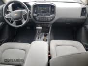 ✅ 2019 Chevrolet Colorado 4WD Work Truck • VIN: 1GCGTBEN8K1306270 • Lot: 89505175. Wystawiony na Copart z przebiegiem 114 703 mil. Bezpłatny archiwum sprzedaży aukcyjnych z USA i szczegółowy raport historii pojazdu na DreamBid. Zdjęcie 8.